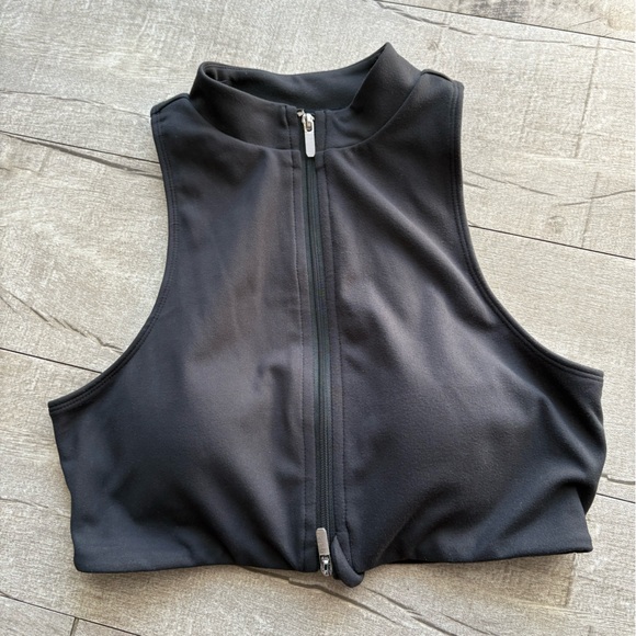 P'tula Tops - Women’s Black Zip-Front Pureluxe Tundra Bra